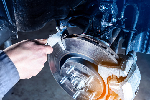 WHEN TO CHANGE YOUR BRAKE PADS