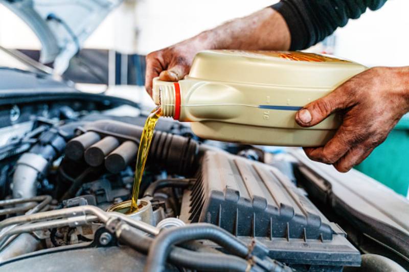 3 Reasons Why Oil Changes Are Important for Your Vehicle