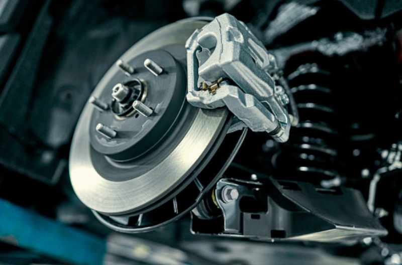 FOUR WAYS TO MAKE BRAKES LAST LONGER