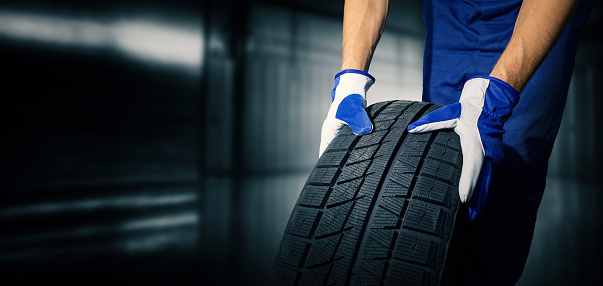 HOW RAIN AFFECTS TIRES