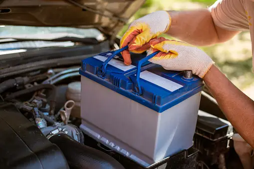 HOW TO JUMP-START A BATTERY